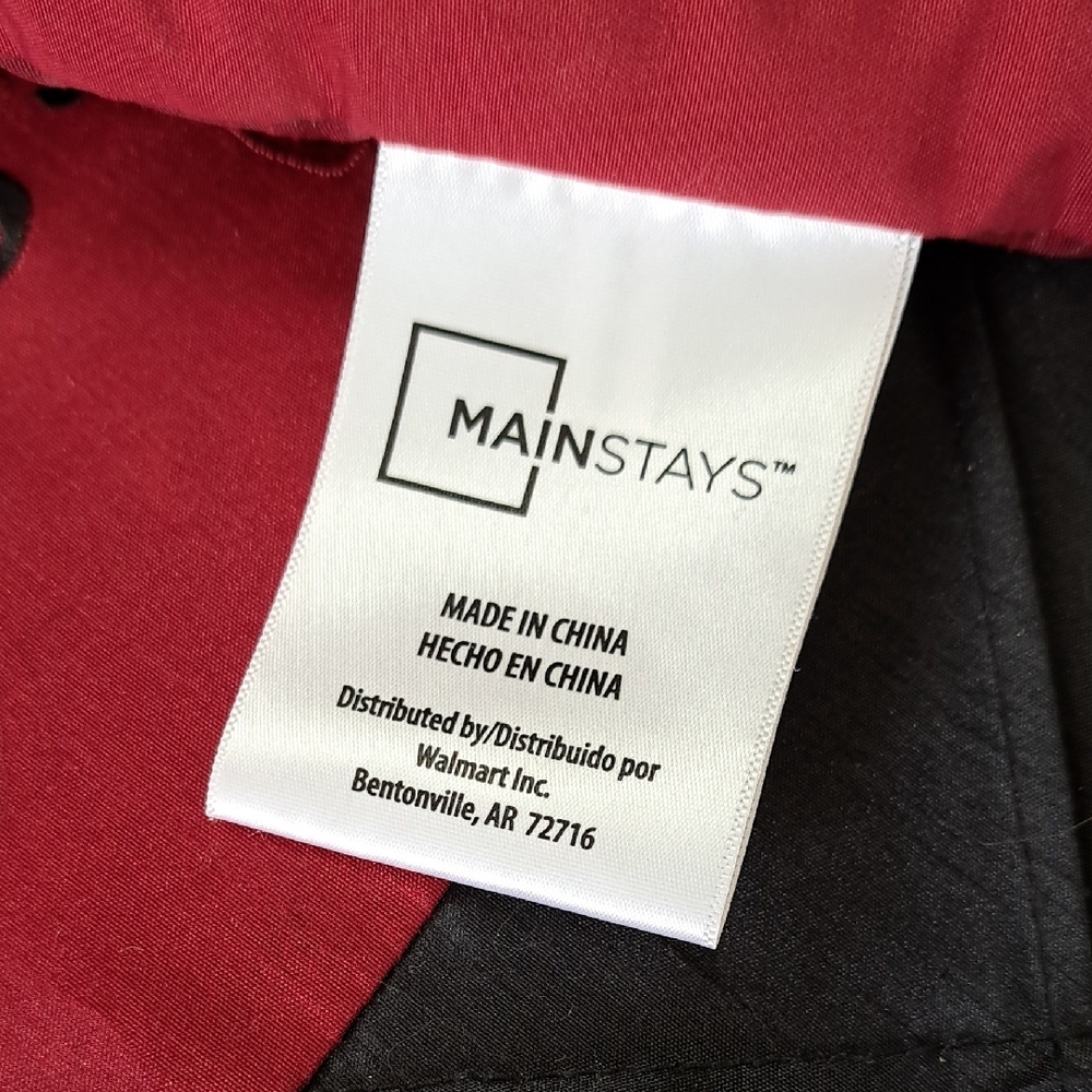 Mainstays Red and Black Comforter Set Luxurious Bedding - Picture 3 of 5